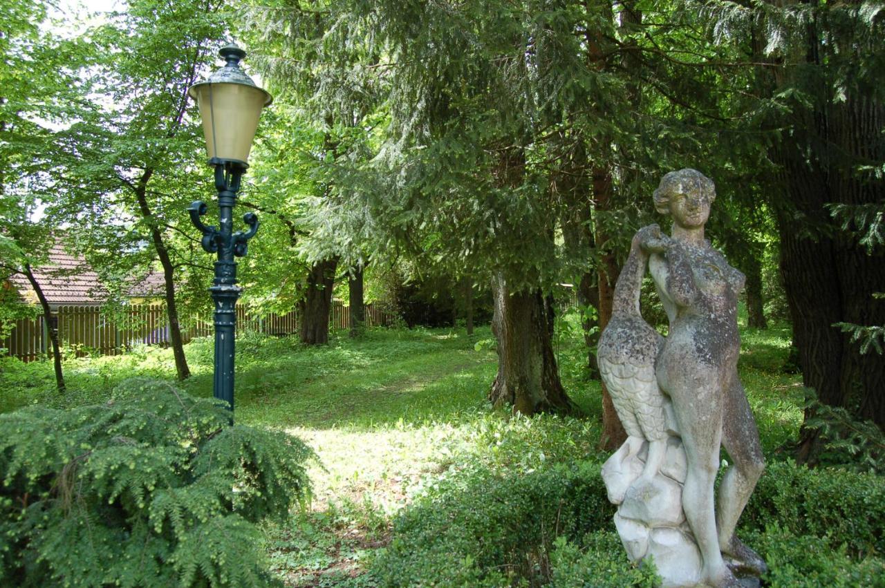 Bed and Breakfast Gloegglhof Trofaiach Exterior foto