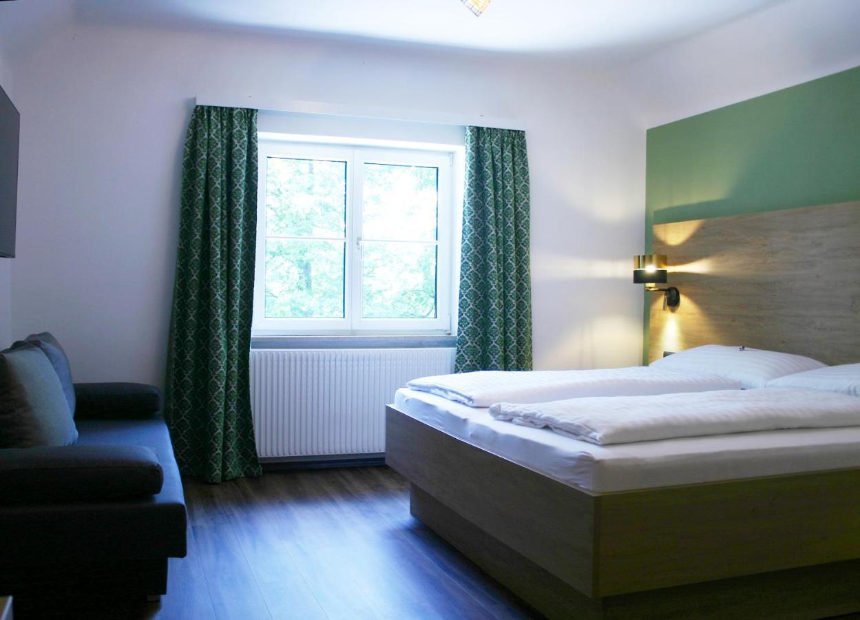 Bed and Breakfast Gloegglhof Trofaiach Exterior foto
